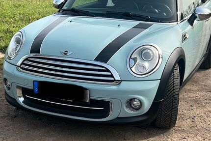Mini Cooper Cabrio 105.000 km 7.399 &euro; Köln 50769