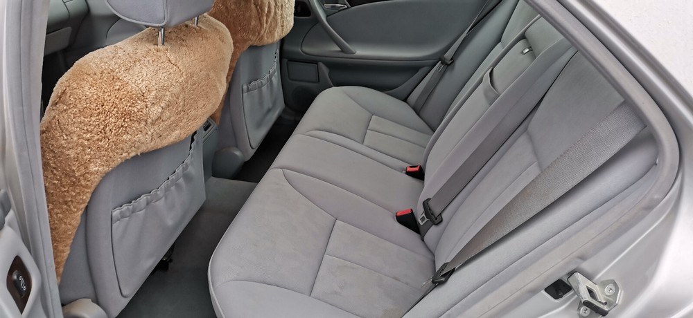 Mercedes-Benz E 200 109.000 km 2.500 &euro; Troisdorf 53840