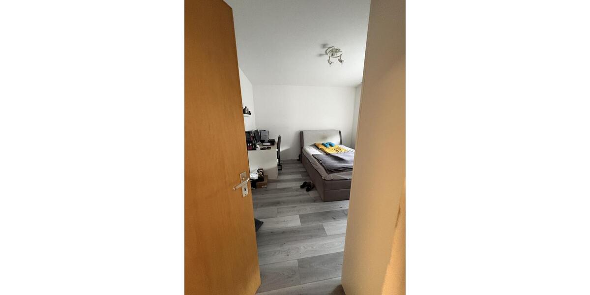 Erdgeschoßwohnung Niederkassel - 3.5 Zimmer, 70 m&sup2;, 763&euro; | Angebot:26656394