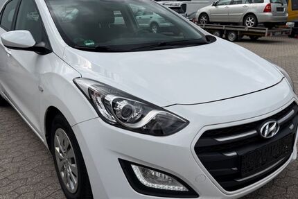 Hyundai i30 178.870 km 4.950 &euro; Bornheim 53332