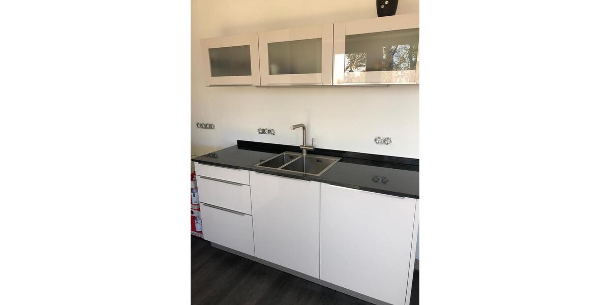 Etagenwohnung Siegburg - 4 Zimmer, 170 m&sup2;, 1.500&euro; | Angebot:25171907