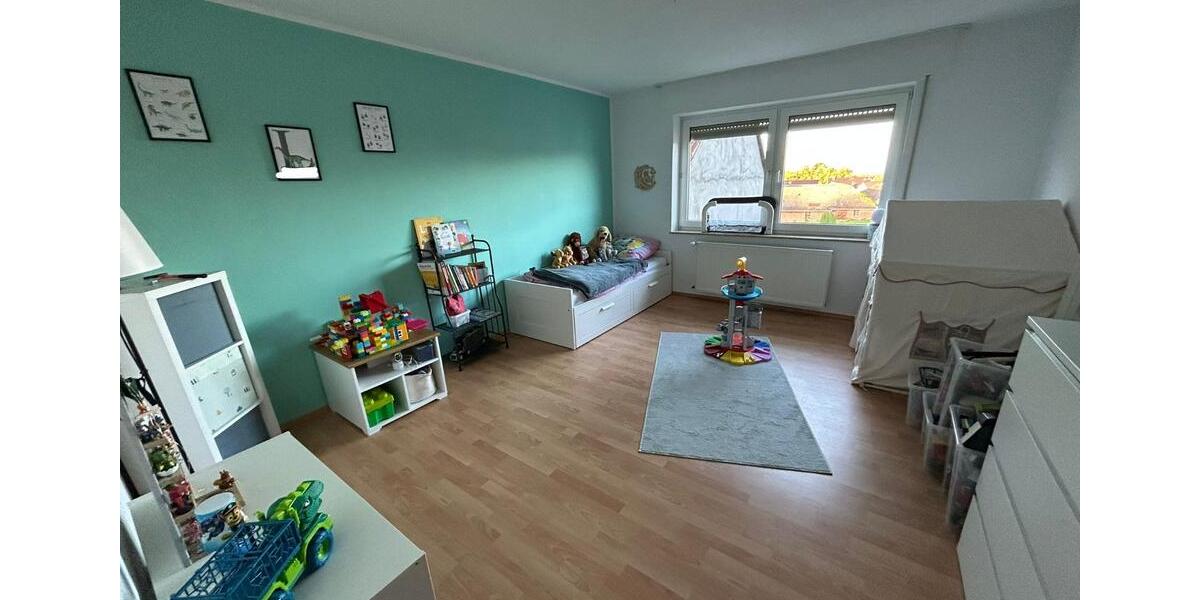 Etagenwohnung Bornheim - 3 Zimmer, 101 m&sup2;, 1.162&euro; | Angebot:25869860