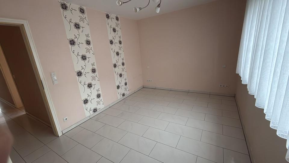 Erdgeschoßwohnung Wesseling - 3 Zimmer, 80 m&sup2;, 1.400&euro; | Angebot:26642926