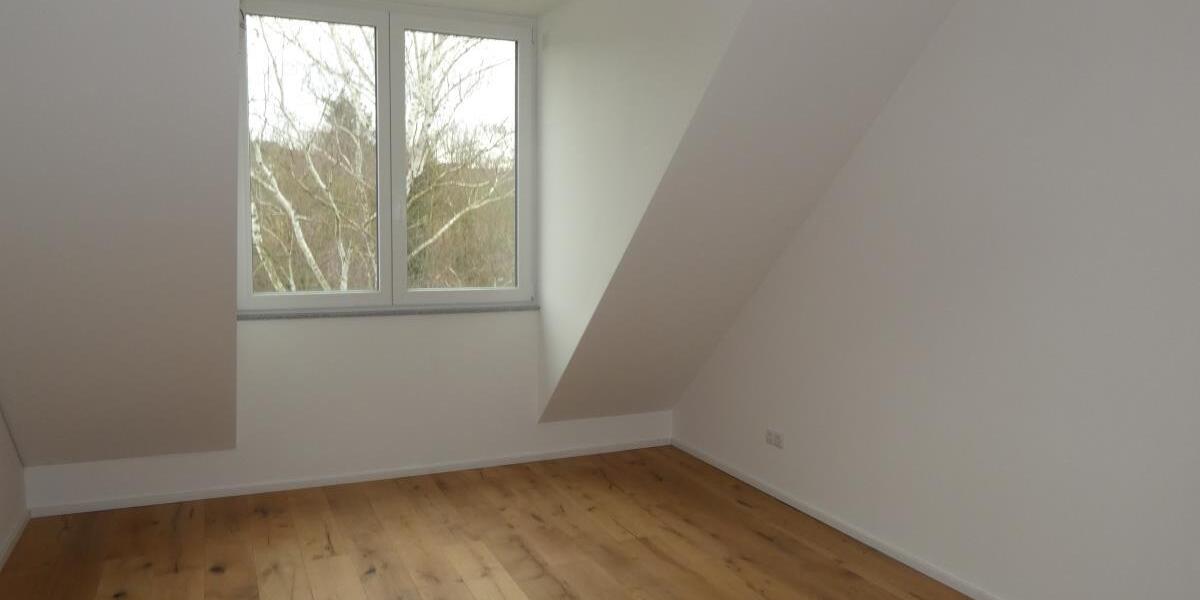 Neue helle Dachgeschoßwohnung mit moderner Heiztechnik im Energiesparhaus Bonn-Endenich - Dachgeschoßwohnung Bonn Dransdorf | Angebot:26817977