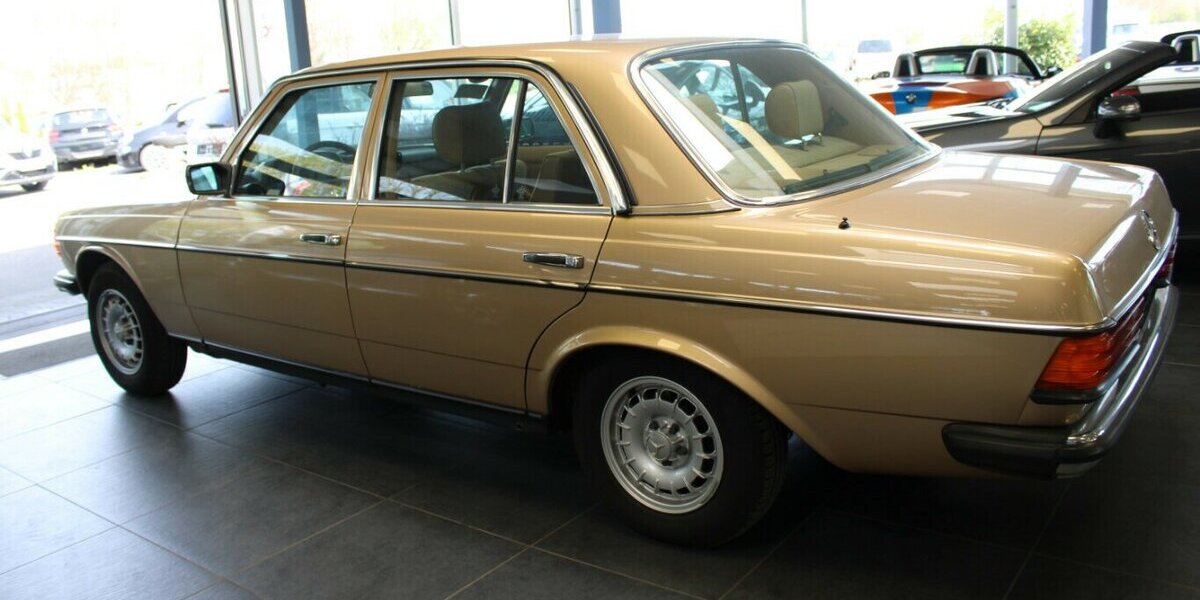 Mercedes-Benz 230 E - AUT. - SCHIEBDACH - ROSTFREI - 121.827 km 12.980 &euro; Euskirchen 53881