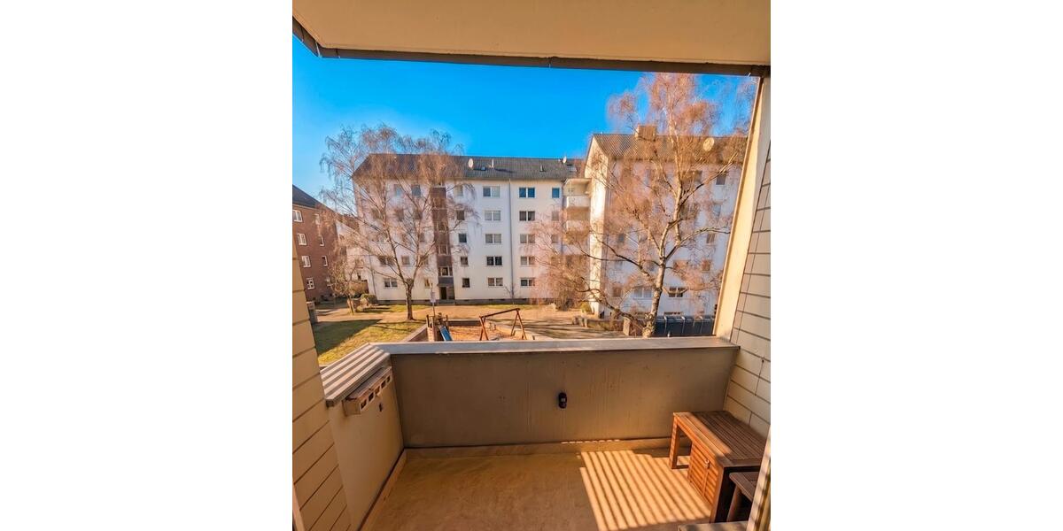 Etagenwohnung Köln Kalk - 3 Zimmer, 77 m&sup2;, 650&euro; | Angebot:26600515