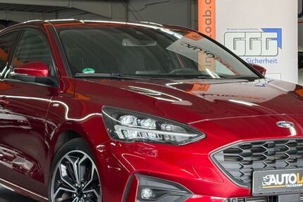 Ford Focus 61.000 km 13.999 &euro; Troisdorf 53842
