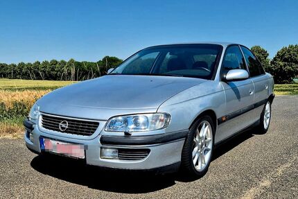 Opel Omega 112.000 km 1.299 &euro; Bergheim 50127