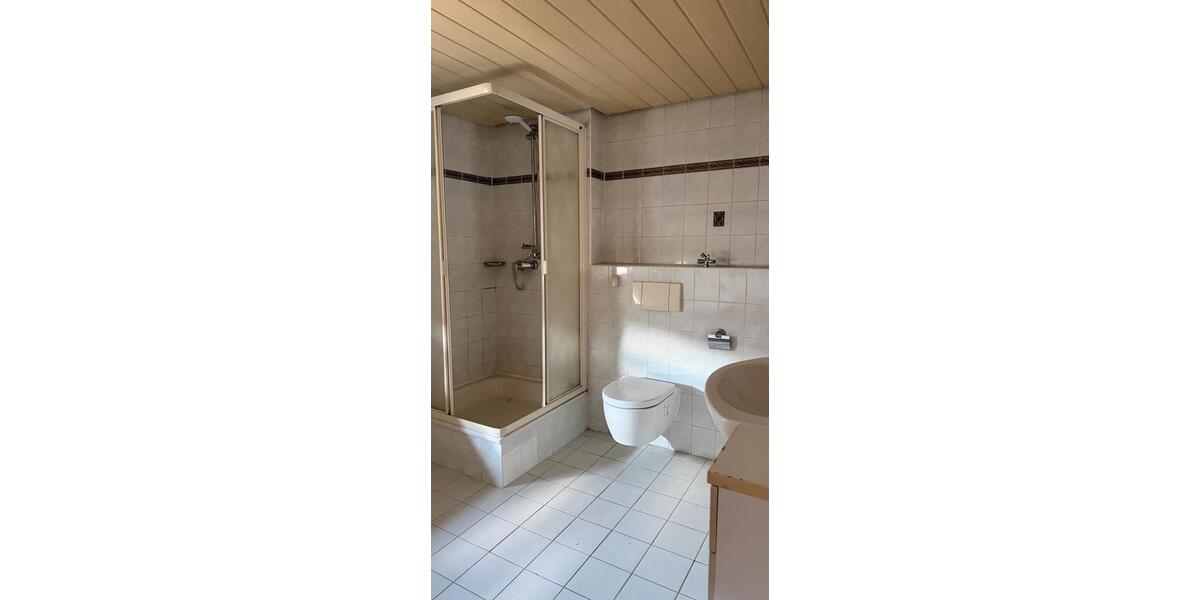 Etagenwohnung Köln Kalk - 4 Zimmer, 93 m&sup2;, 1.414&euro; | Angebot:26592507