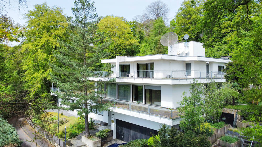 Anwesen der 1970er Jahre in TOP Hanglage Bad Godesberg, Sanierungsobjekt mit Entwicklungspotential - Einfamilienhaus Bonn Bad Godesberg | Angebot:24703452