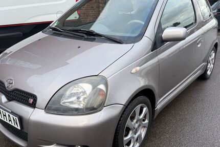 Toyota Yaris 190.000 km 1.999 &euro; Düren 52349