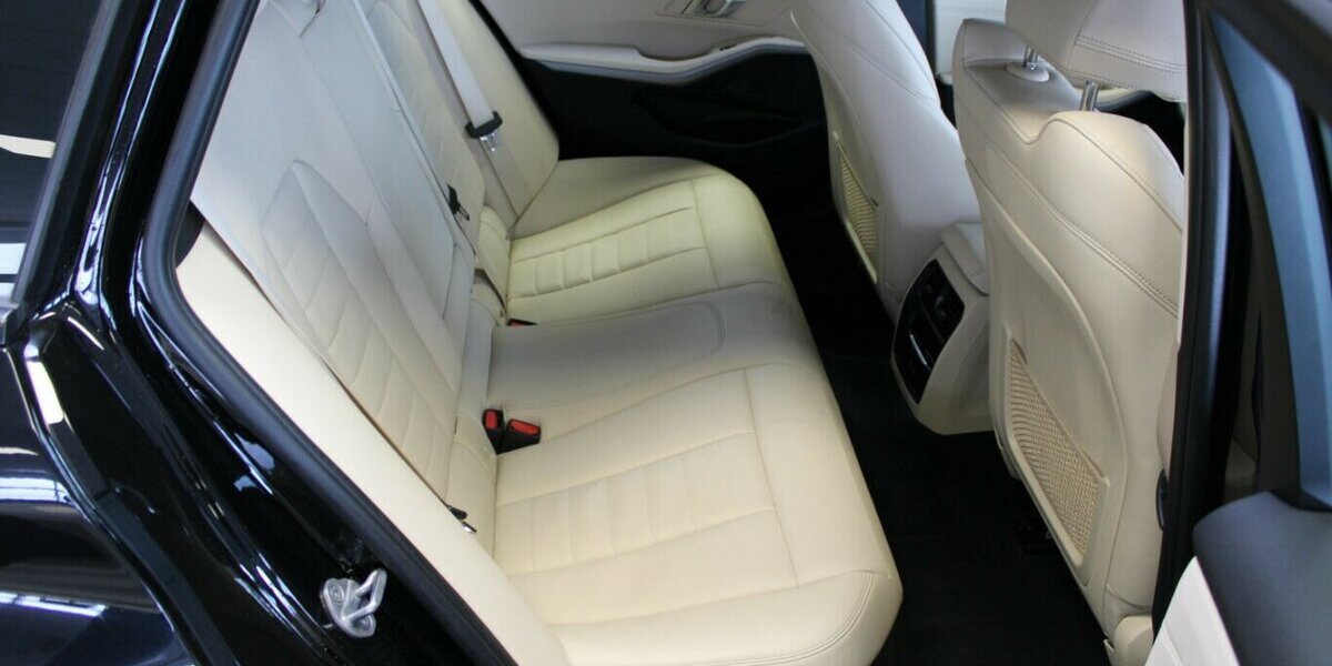 BMW 330i xDrive Touring Aut. Advantage 68.255 km 26.980 &euro; Euskirchen 53881