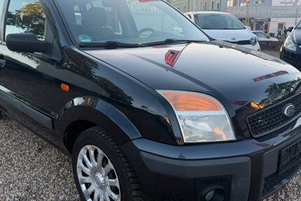 Ford Fusion 194.500 km 1.750 &euro; Leverkusen 51371