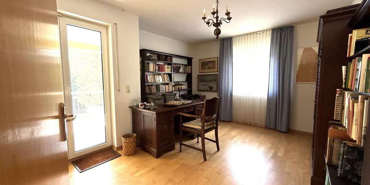 Etagenwohnung Brühl - 5 Zimmer, 178 m&sup2;, 550.000&euro; | Angebot:27290840