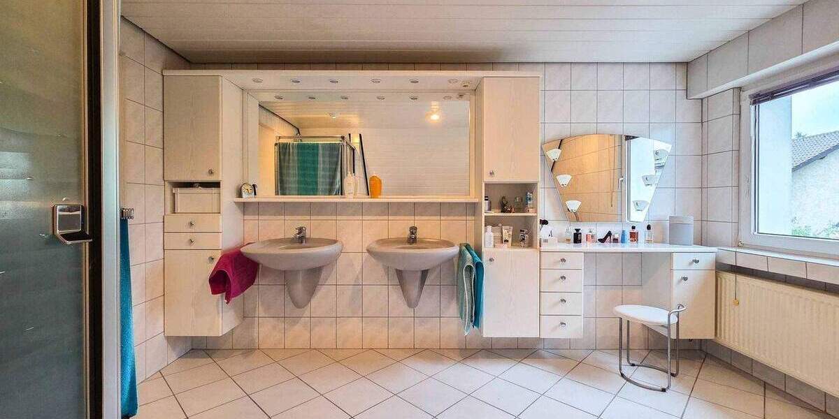 Mehrfamilienhaus, Wohnhaus Troisdorf Bergheim - 8 Zimmer, 449.000&euro; | Angebot:25803333