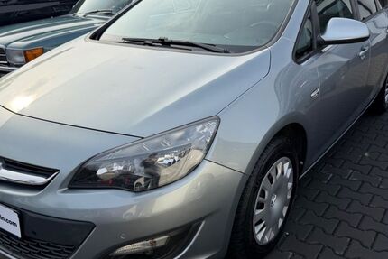 Opel Astra 155.544 km 4.990 &euro; Köln 51065