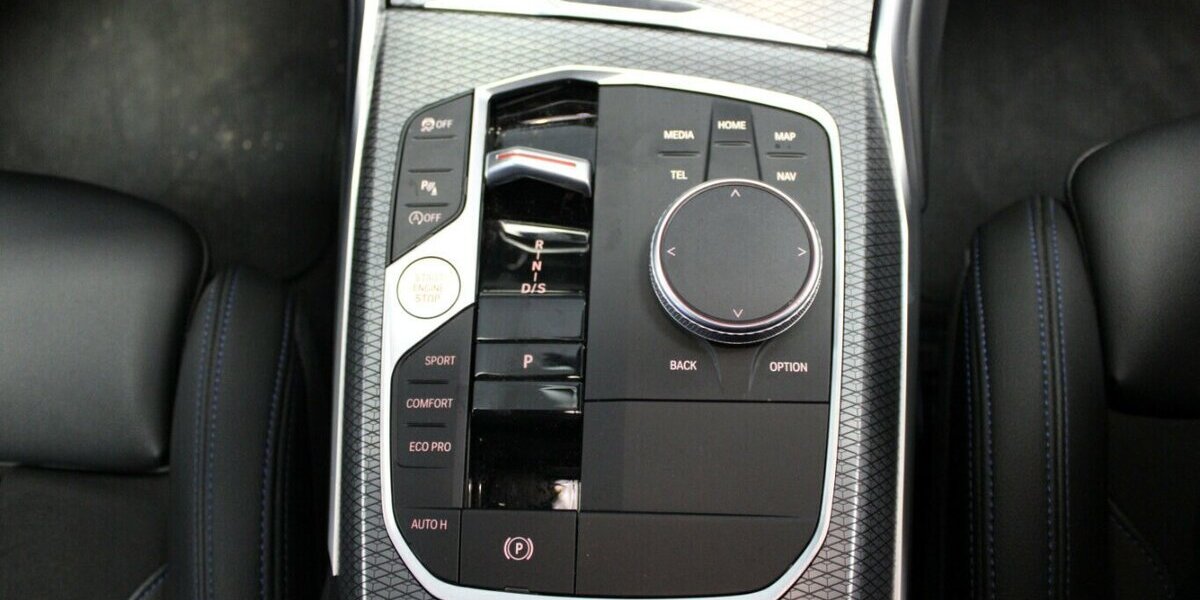 BMW 320 320i Touring - M Sport - 48.340 km 32.980 &euro; Euskirchen 53881