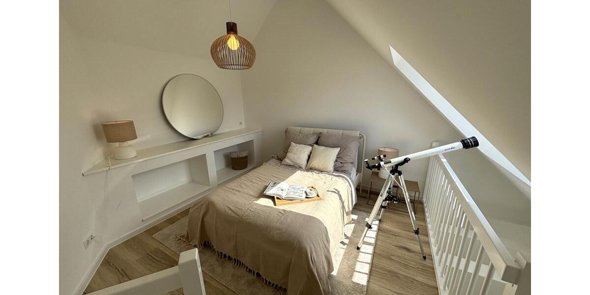 Dachgeschoßwohnung Köln Mülheim - 2.5 Zimmer, 54 m&sup2;, 317.000&euro; | Angebot:26999708