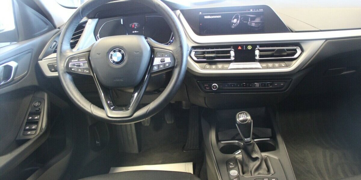 BMW 118 Advantage - LED- Navi - PDC - SHZ - 87.720 km 16.980 &euro; Euskirchen 53881