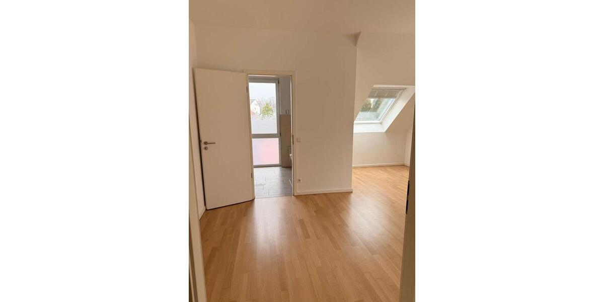 Dachgeschoßwohnung Leverkusen Schlebusch - 2 Zimmer, 70 m&sup2;, 890&euro; | Angebot:25710787