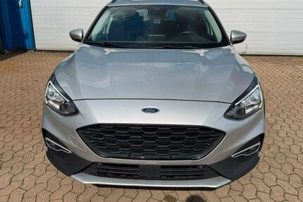 Ford Focus 157.797 km 5.799 &euro; Euskirchen 53879