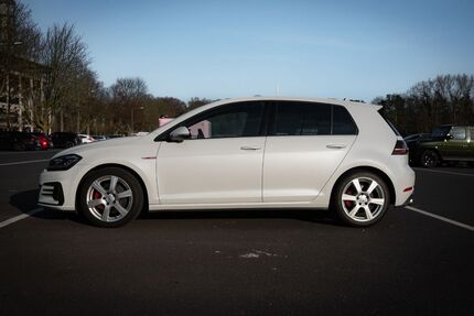 VW Golf 91.000 km 18.888 &euro; Köln 50859