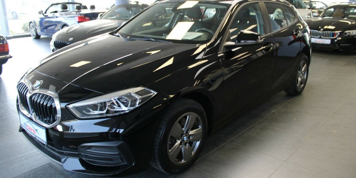 BMW 118 118d Advantage - FAHRSCHULWAGEN - 71.030 km 20.980 &euro; Euskirchen 53881