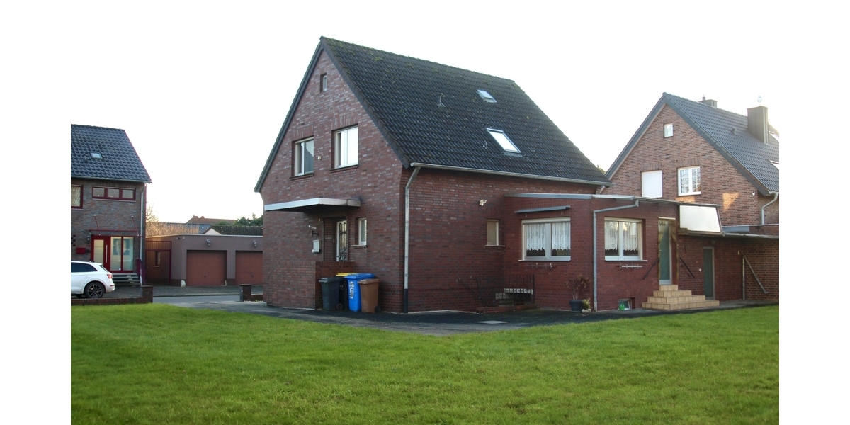 Charmantes Einfamilienhaus mit Potenzial und großzügiger Grundstücksfläche in Gymnich - Einfamilienhaus Erftstadt | Angebot:24509866