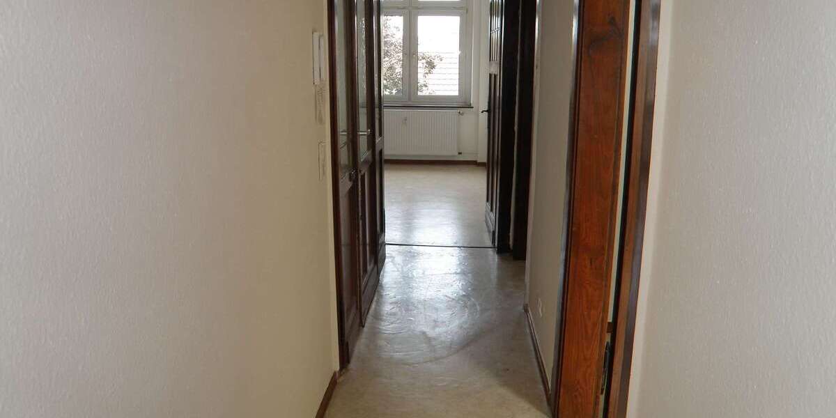 Etagenwohnung Euskirchen - 3 Zimmer, 60 m&sup2;, 545&euro; | Angebot:27372345
