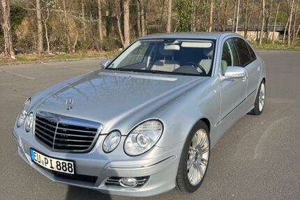 Mercedes-Benz 220 237.000 km 6.500 &euro; Bad Münstereifel 53902
