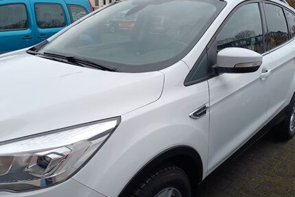 Ford Kuga 78.000 km 15.200 &euro; Köln 50739