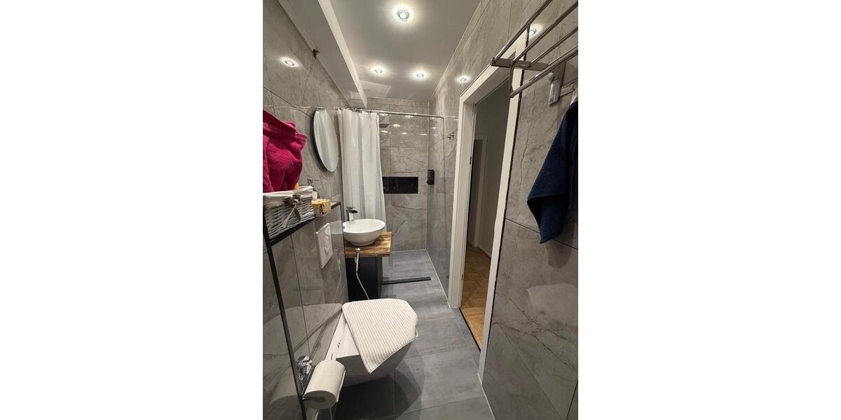 Etagenwohnung Bonn Auerberg - 2 Zimmer, 48 m&sup2;, 1.645&euro; | Angebot:26041634