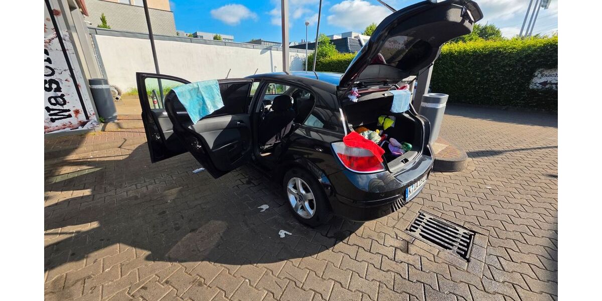 Opel Astra 200.000 km 2.550 &euro; Köln 51147