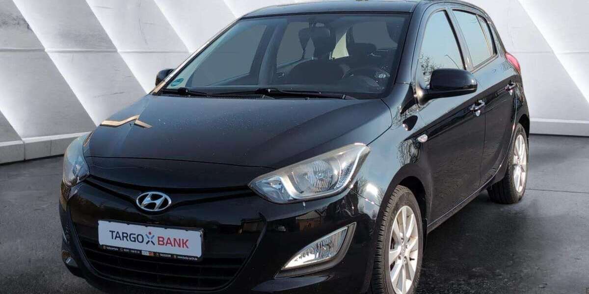Hyundai i20 84.390 km 6.990 &euro; Troisdorf 53840