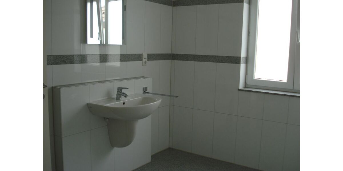 Bornheim - Brenig schöne 3-Zimmerwohnung mit Balkon ab 01.07.2026 oder nach Vereinbarung - Etagenwohnung Bornheim | Angebot:26864378