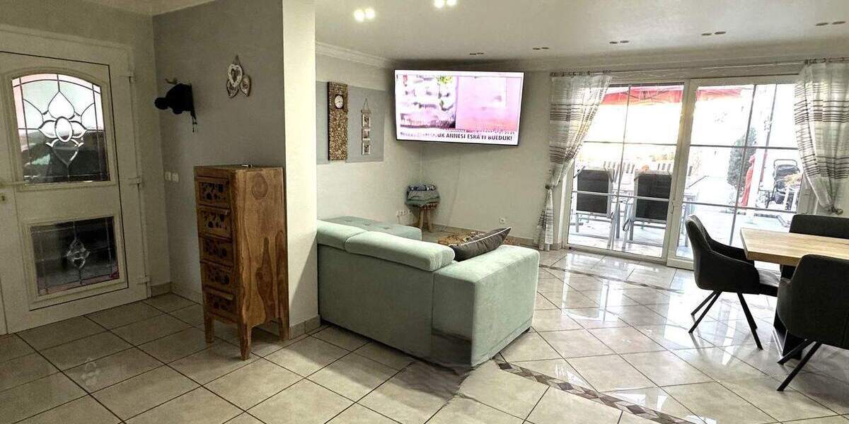 Einfamilienhaus Düren Birkesdorf - 7 Zimmer, 203 m&sup2;, 680.000&euro; | Angebot:25692151