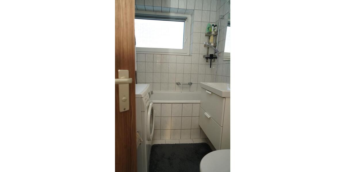 Dachgeschoßwohnung Siegburg - 4 Zimmer, 90 m&sup2;, 289.000&euro; | Angebot:27044150
