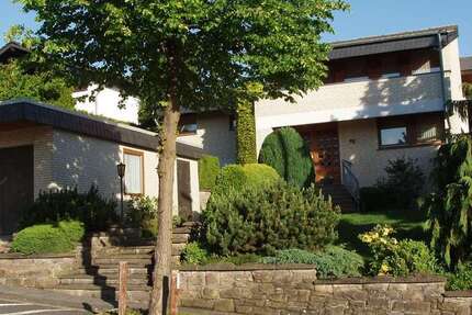 Haus Rheinbach - 8 Zimmer, 226 m&sup2;, 840.000&euro; | Angebot:26363393