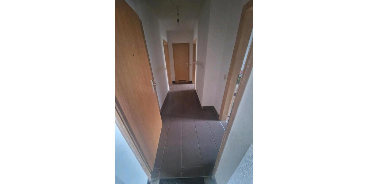 Hochparterre Köln - 2 Zimmer, 61 m&sup2;, 800&euro; | Angebot:25510510