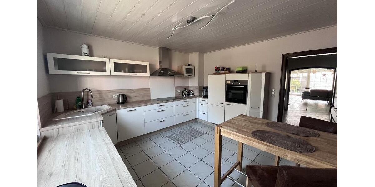 Einfamilienhaus Bergheim - 4 Zimmer, 167 m&sup2;, 1.920&euro; | Angebot:25899926
