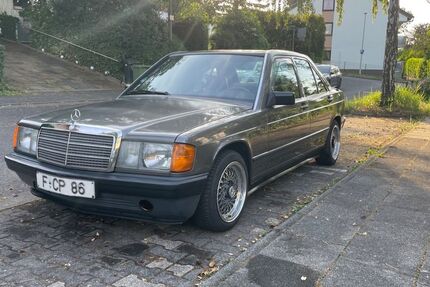 Mercedes-Benz 190 153.792 km 7.000 &euro; Mehlem 53179