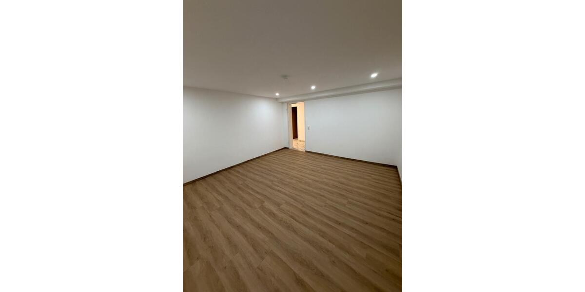 Etagenwohnung Bergheim Ahe - 3 Zimmer, 85 m&sup2;, 1.100&euro; | Angebot:25145450