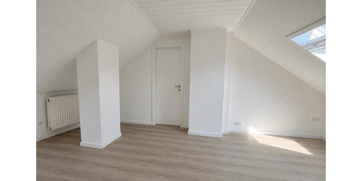 Dachgeschoßwohnung Düren Distelrath - 2 Zimmer, 45 m&sup2;, 700&euro; | Angebot:26615589