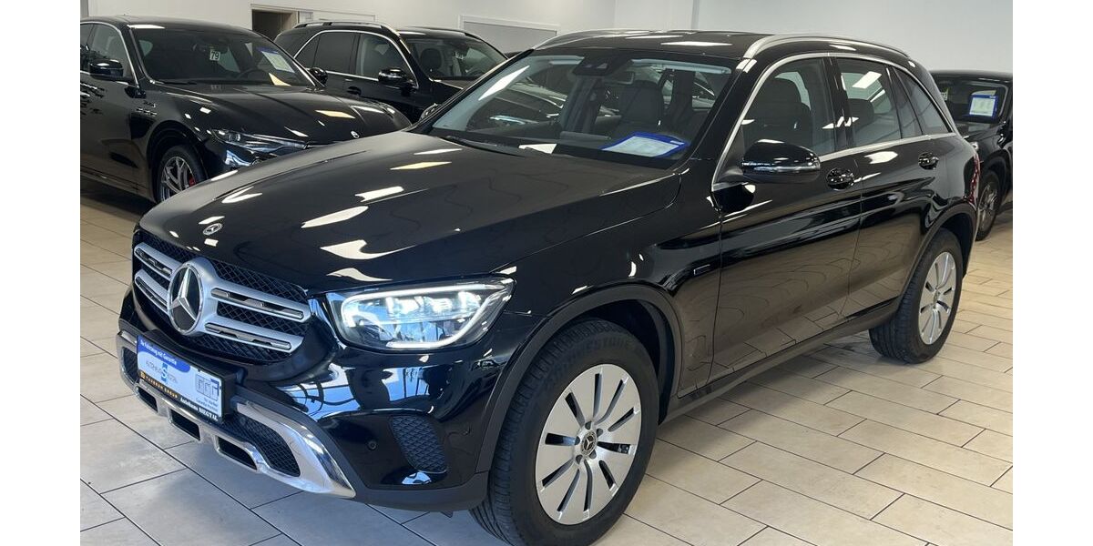Mercedes-Benz GLC 300 93.401 km 30.870 &euro; Bonn 53227