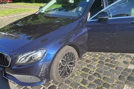 Mercedes-Benz E 200 130.000 km 21.000 &euro; Bonn 53177