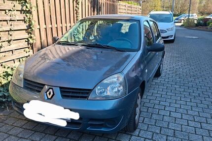 Renault Clio 180.000 km 2.200 &euro; Köln 50997
