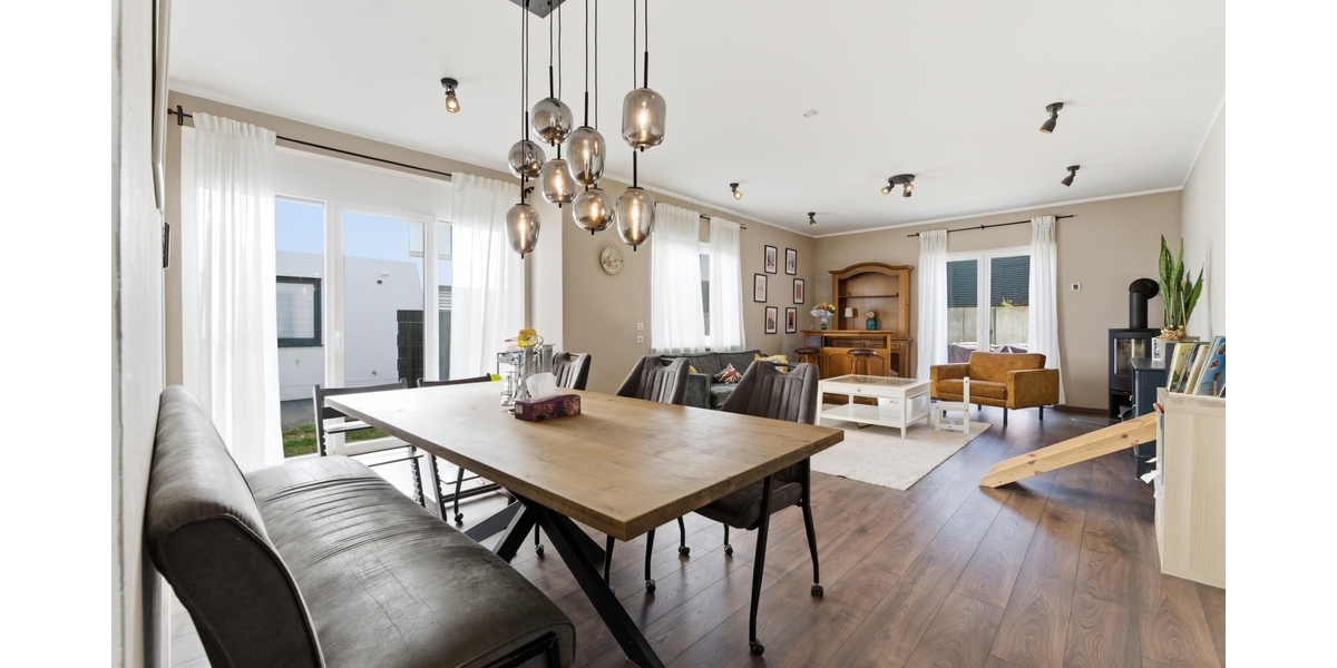 Mit 3D: Neuwertig - Nachhaltig - Stilvoll -Einfamilienhaus mit Platz für Ihre Familie und moderner Technik - Einfamilienhaus Düren Mariaweiler-Hoven | Angebot:25380713