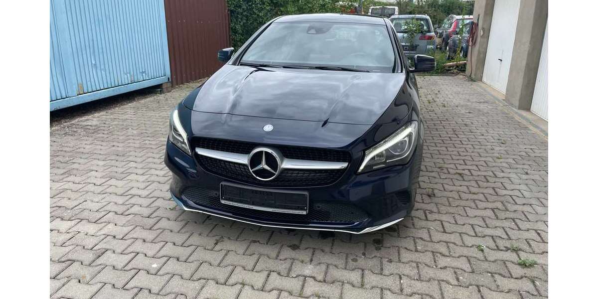 Mercedes-Benz CLA 180 95.000 km 15.999 &euro; Düren 52349