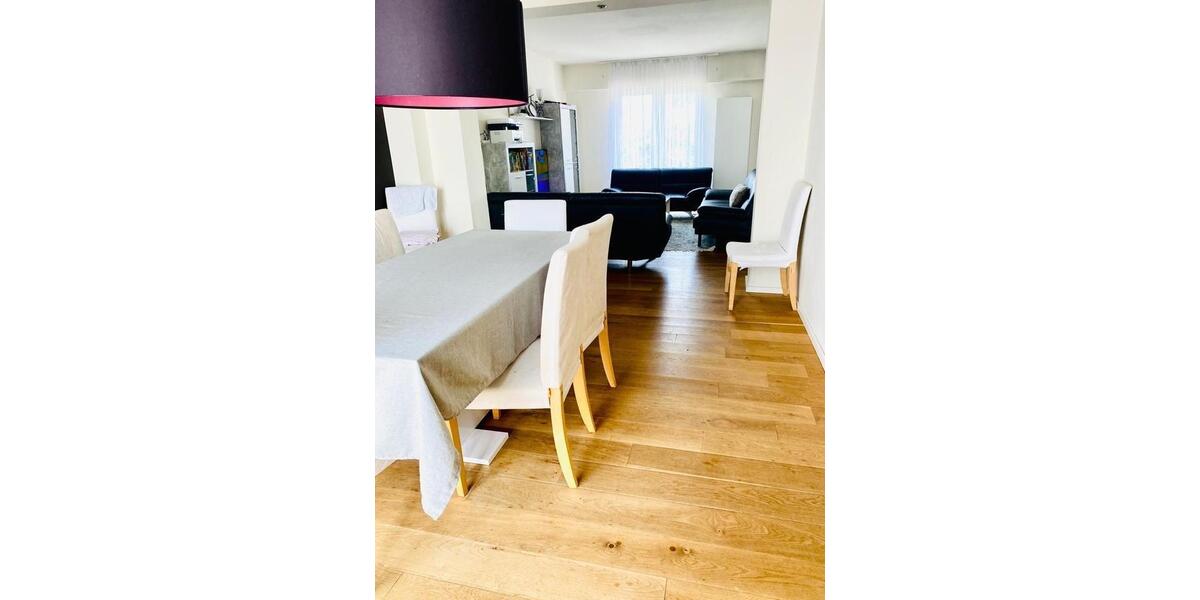 Maisonettenwohnung Wesseling - 5 Zimmer, 158 m&sup2;, 2.210&euro; | Angebot:25395129