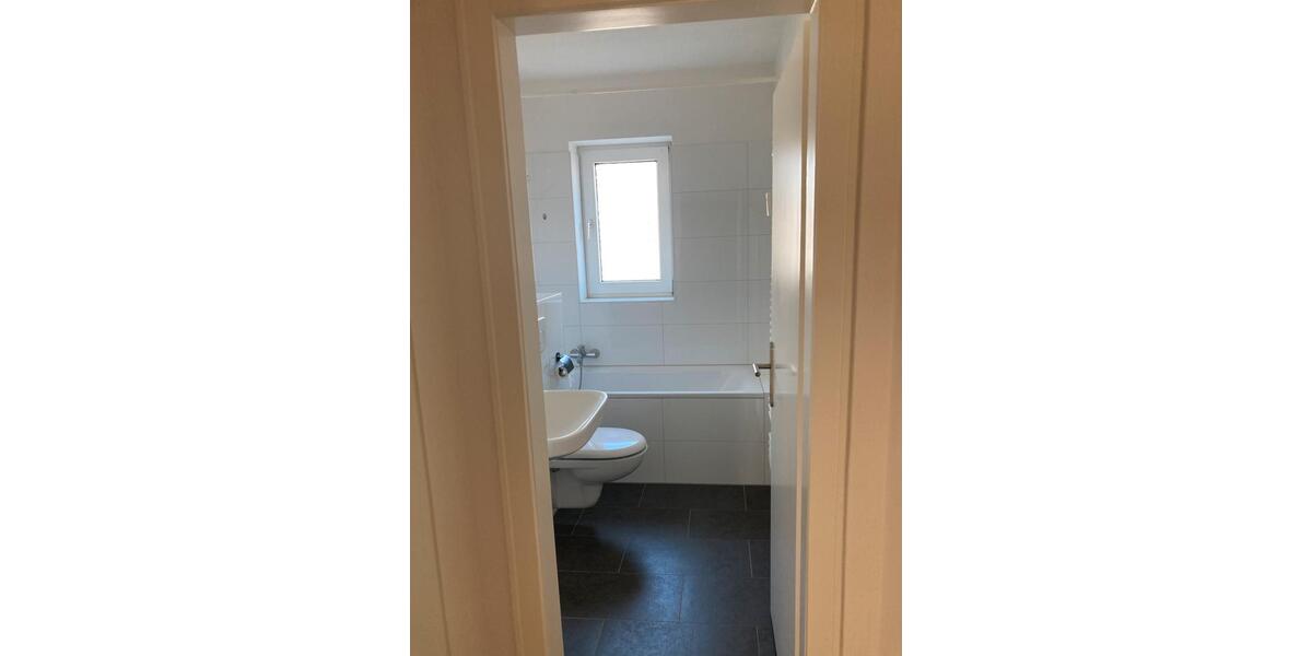Erdgeschoßwohnung Bonn Friesdorf - 4 Zimmer, 77 m&sup2;, 971&euro; | Angebot:26248413